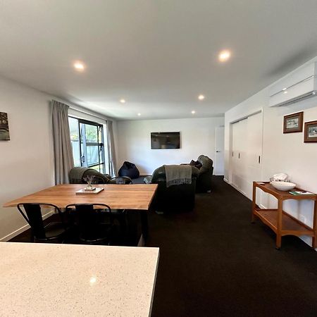 Modern Family Pad In Cromwell Βίλα Εξωτερικό φωτογραφία